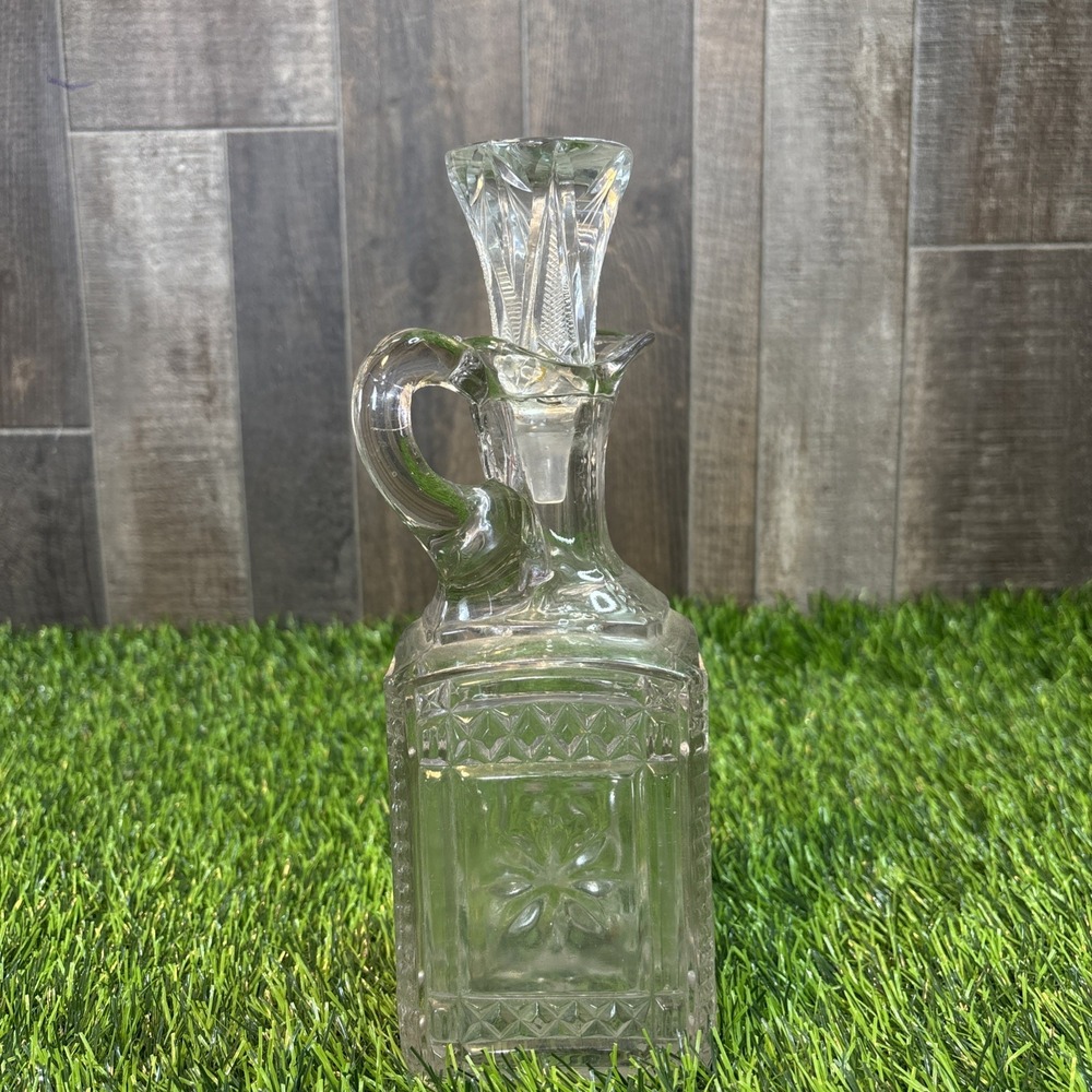 Vintage Clear Pressed Glass Decanter w/ Stopper 8.5" Unmarked‎ – Excellent